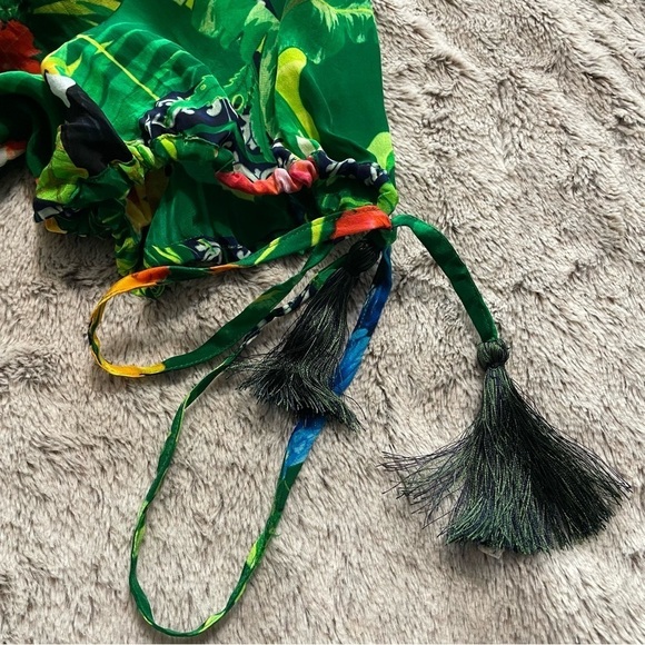 NWT La Fuori Bela Fuori Tropical 100% Silk Top - Picture 9 of 13